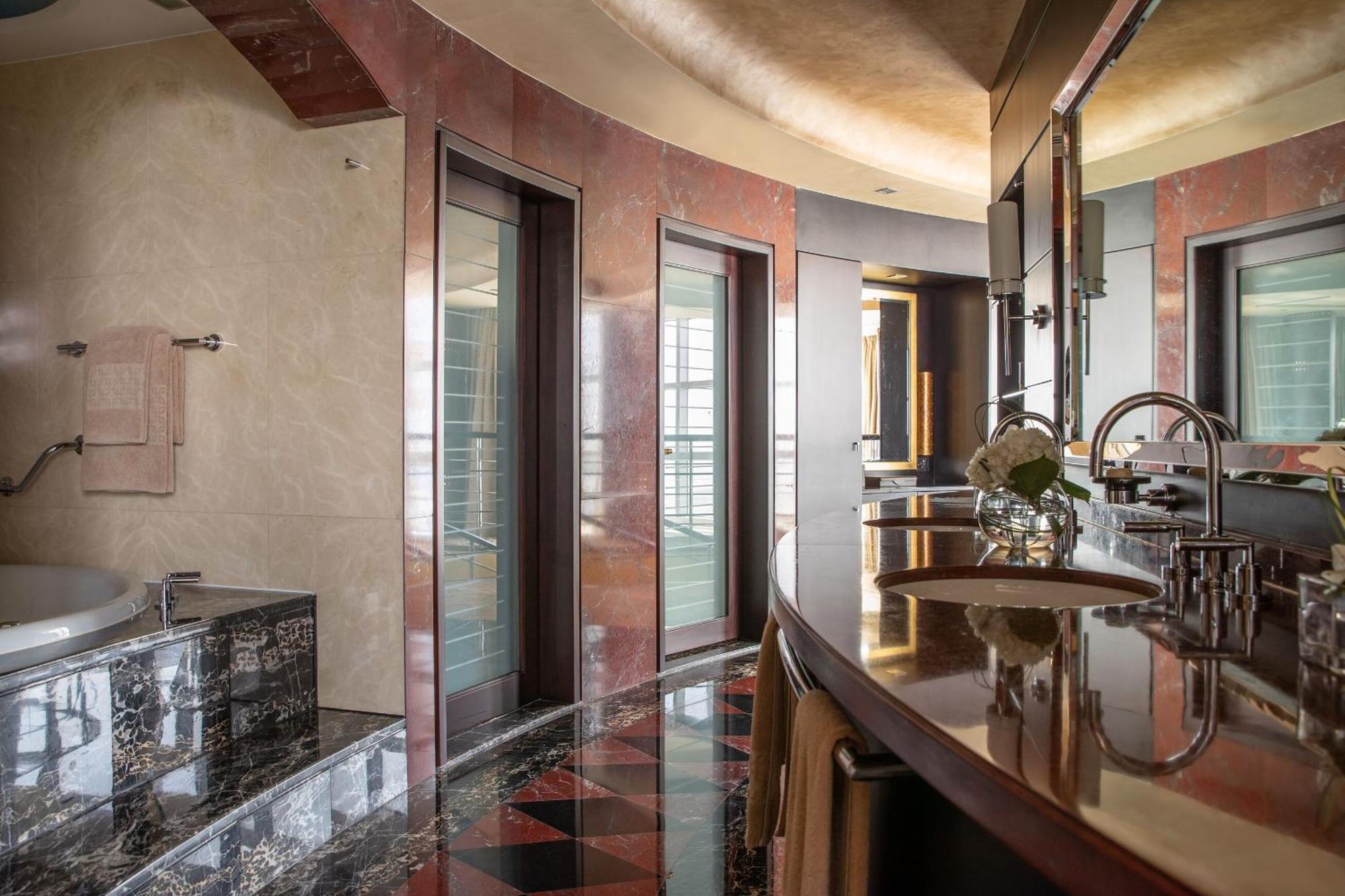 Royal Suite Panoramic Skyline Views Airport Transfers Direct Connectivity to Museum of The Future Complimentary Signature Afternoon Tea Evening Sundowners Soft Refreshments Canapes